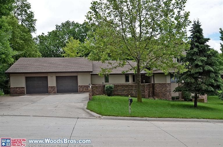 237 E Bradford St, Seward, NE 68434 Zillow