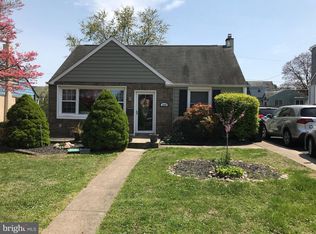 217 Rolling Rd, Broomall, PA 19008