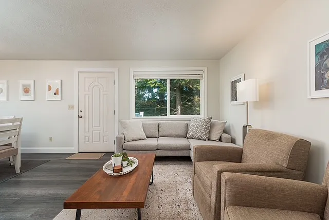 2346 NW Keel Ave — Photo 16