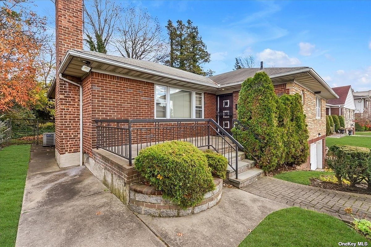 7221 Park Drive East Drive, Little Neck, NY 11363 Zillow