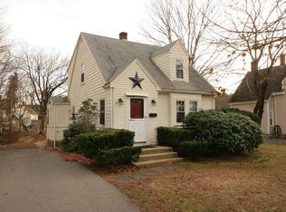 8 Lincoln St, Abington, MA 02351