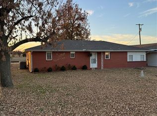1207 N 21st St, Guthrie, OK 73044