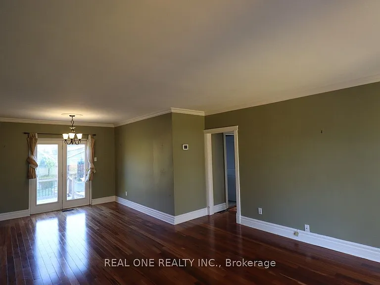130 Mayfield Dr — Photo 9