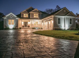 2 High St, South Dartmouth, MA 02748