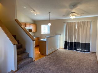 17821 Gertrude St, Omaha, NE 68136
