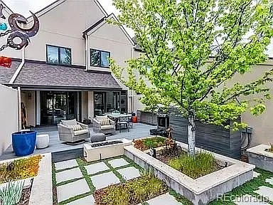 250 Adams St — Photo 26