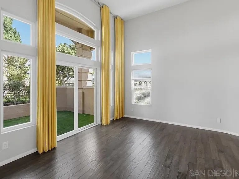 7130 Calabria Ct #E — Photo 15