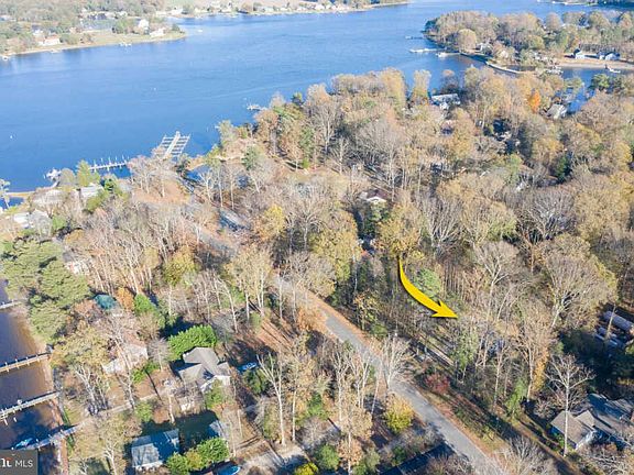 2nd image of 1366 Sherwood Dr