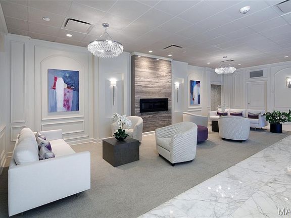 5th image of 200 S Brentwood Blvd APT 13A
