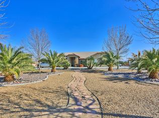13801 Jicarilla Rd, Apple Valley, CA 92307