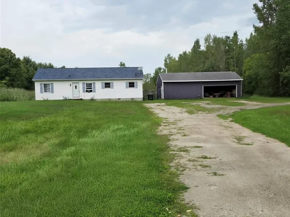 7928 Metcalf Rd, Greenwood, MI 48006