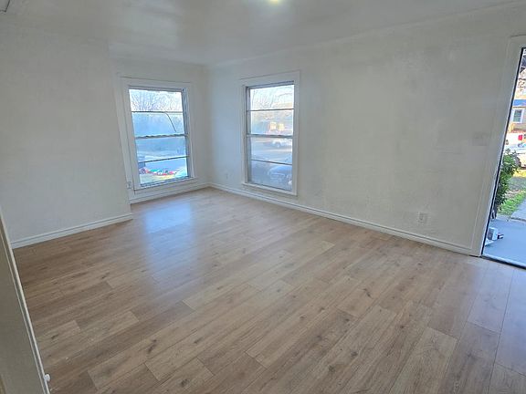 3rd image of 2320 Wyatt Ct