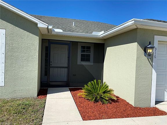 2nd image of 916 NW 5th Pl