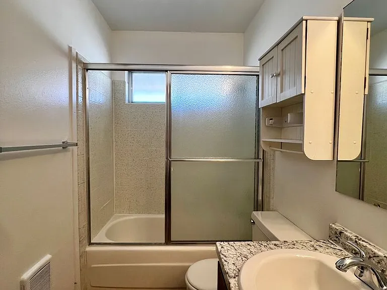 3910 Meadow Ln — Photo 13