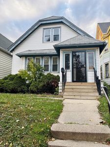 3157 North 15th STREET, Milwaukee, WI, 53206