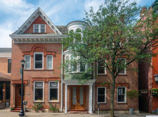 445-447 Warren St, Hudson, NY 12534