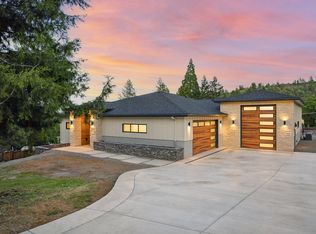 913 Granite Ridge Cir, Jacksonville, OR 97530