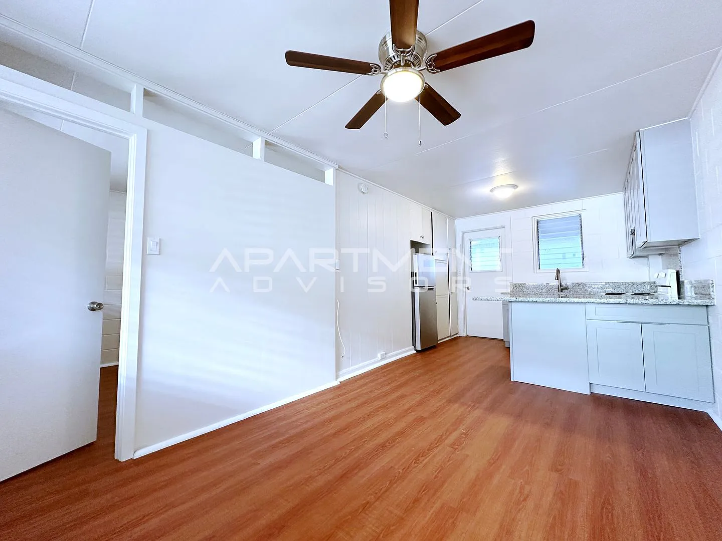 *See Full Ad For Details* Nicely Renovated! | 1bd/1ba/1pk | Ala Moana — Photo 3