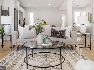 2528 Loyola Southway, Baltimore, MD 21215