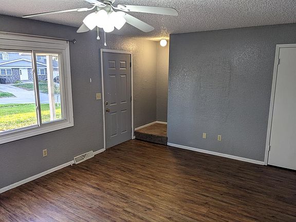 3rd image of 2109 10th Street Pl