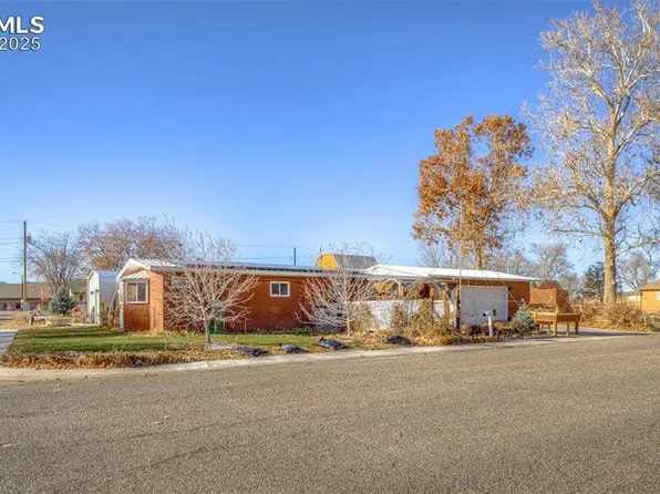 612 9th St, Fowler, CO 81039