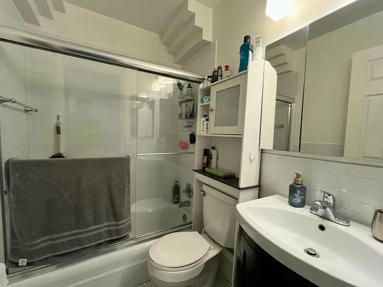 619 W Stratford Pl #305 — Photo 11