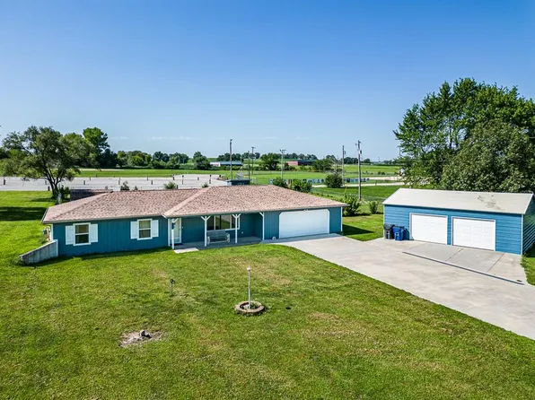 469 Donna Cir, Meriden, KS 66512