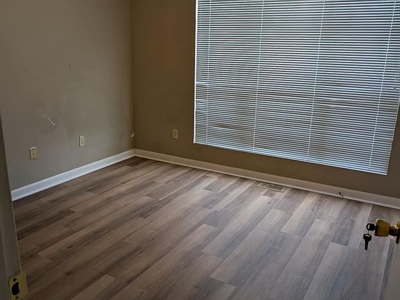 2nd image of 190 Emi Gil Dr