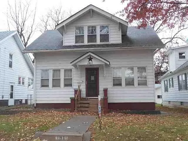 1911 13th St photo 1