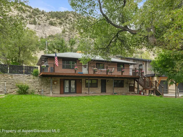 226 N 7th St, New Castle, CO 81647