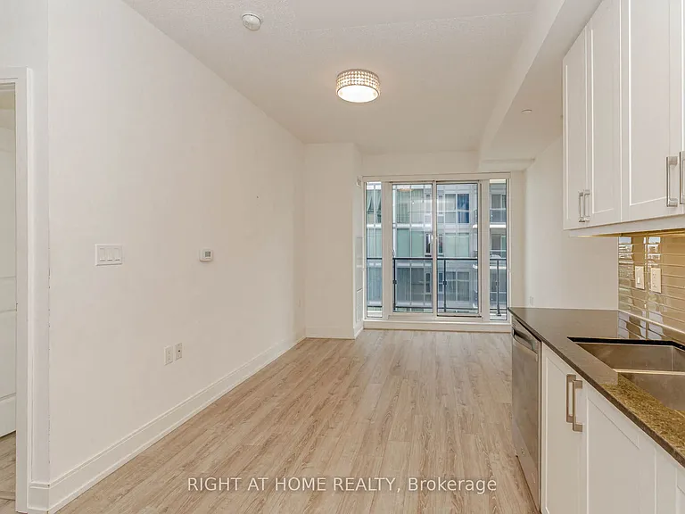 9608 Yonge St #1603 — Photo 16