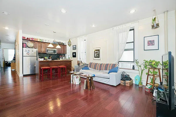 Rented by Corcoran | media 18