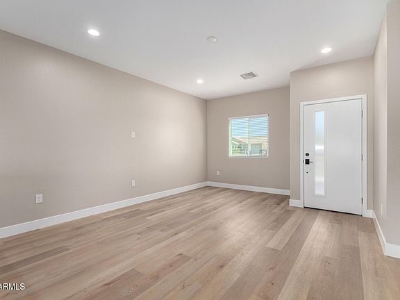 4th image of 509 N LINCOLN Avenue