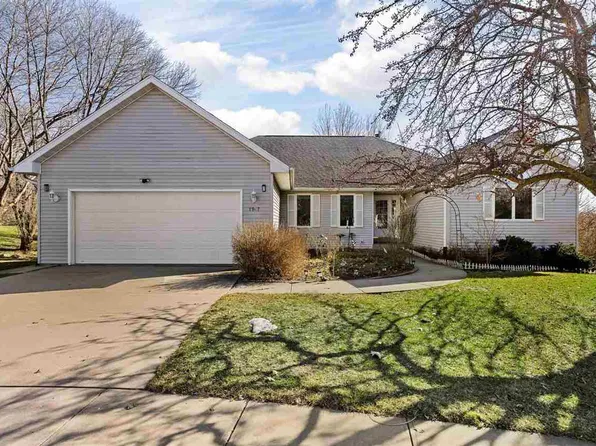 1907 Woodberry Ct, Iowa City, IA 52246