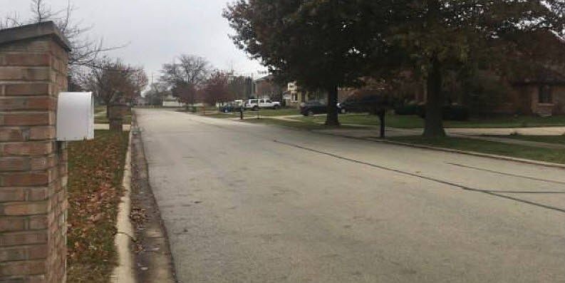2nd image of 17413 Queen Mary Ln