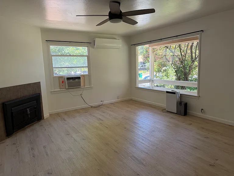 10602 Cedar Way — Photo 17