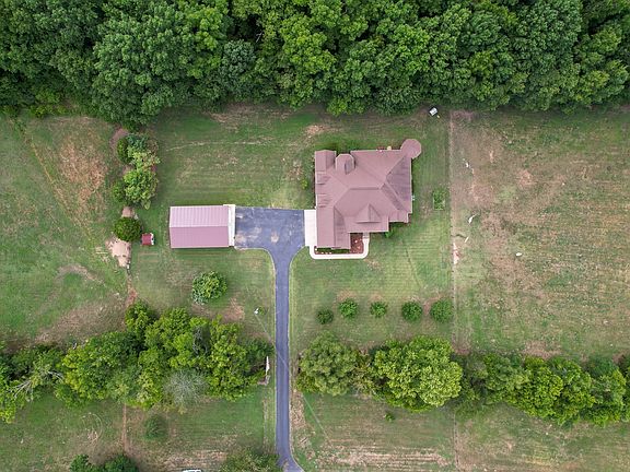 5th image of 600 Bates Hollow Rd