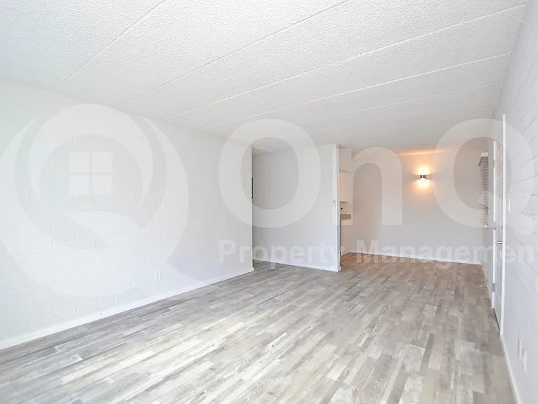 44 E Roanoke Ave #4 — Photo 6