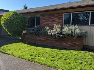 7327 SE Henry St APT 4, Portland, OR 97206