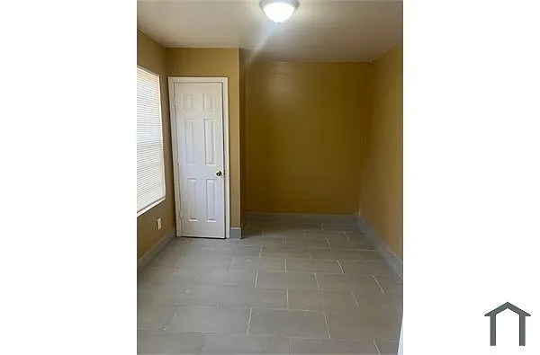 Building Photo - 2702 Foxtail Ct #102
