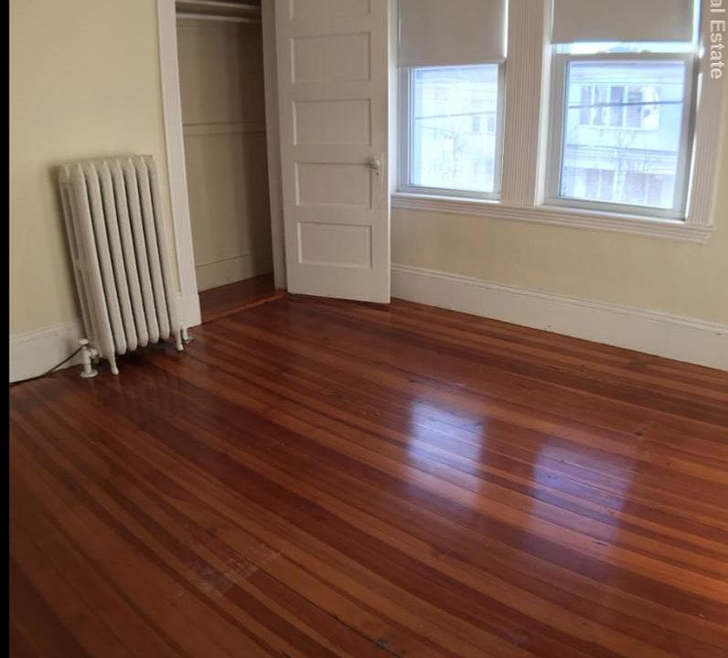 2nd image of 49 Wellington Ave #1