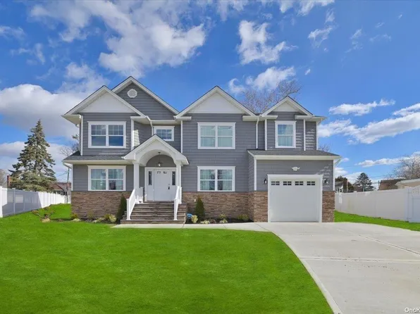 749 Steven Court, Bellmore, NY 11710