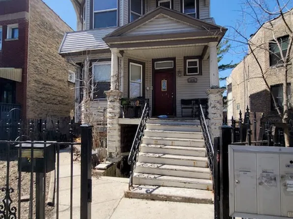 3836 N Central Park Ave #G, Chicago, IL 60618