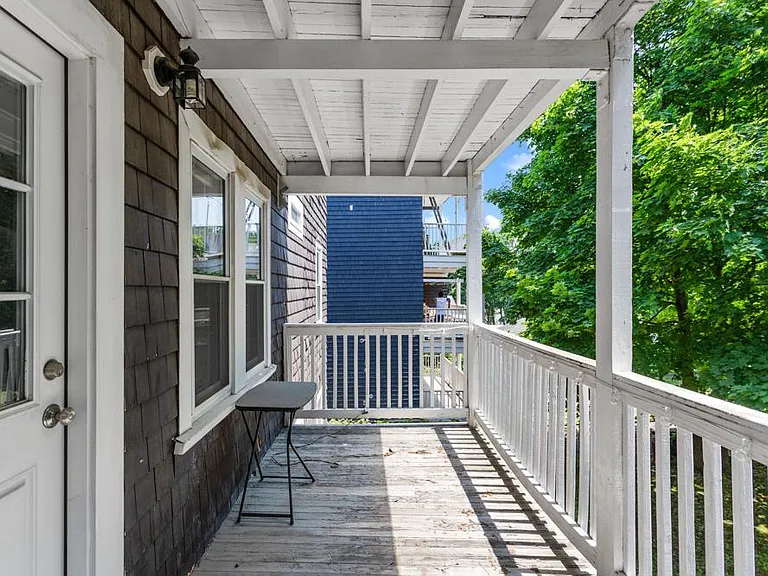 9 Bailey St #3 — Photo 10