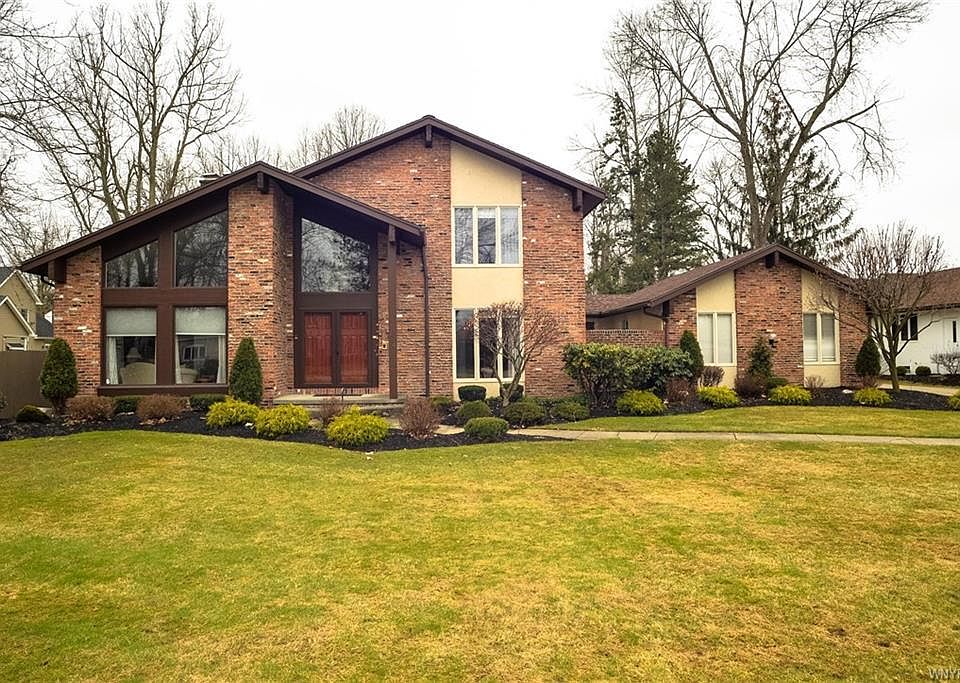 1st image of 194 Forestview Dr