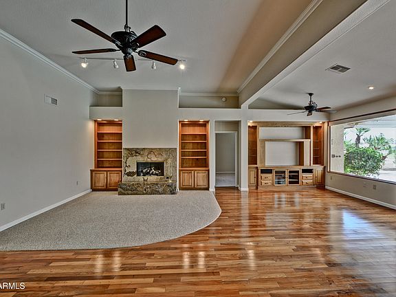 4th image of 15837 W Huron Dr