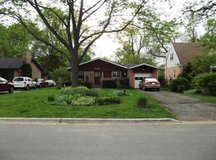 1020 Sunset Rd, Wheaton, IL 60189