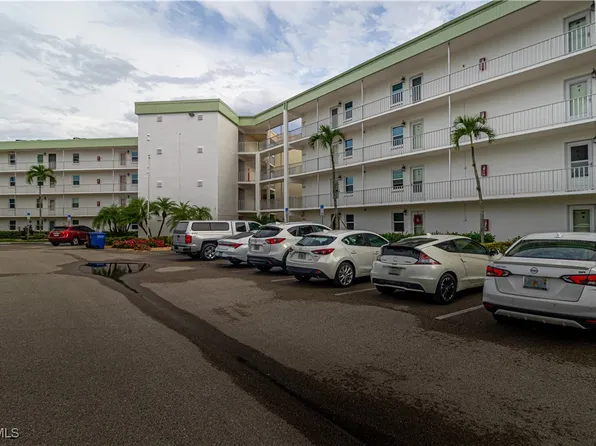 1580 Pine Valley Dr APT 412, Fort Myers, FL 33907