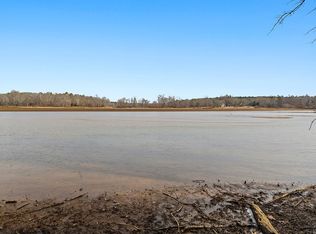 429 Terrapin Pointe Rd, Hodges, SC 29653