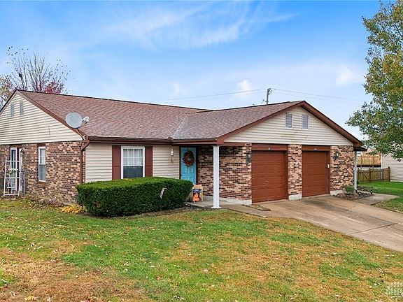3rd image of 1563 Vista Ridge Dr #1561